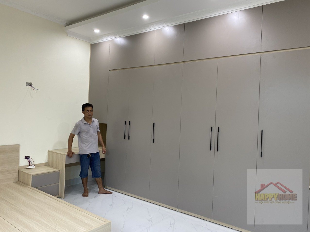 Tủ quần áo kem kịch trần 6 cánh ngăn kéo